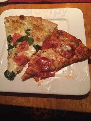 Dc's Pizza & Catering