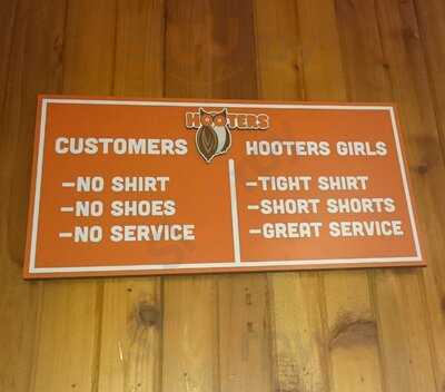 Hooters