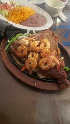 Mi Tierra Mayas Mexican Grill