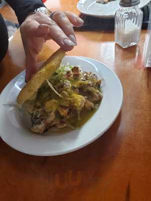 Ricos Tacos Moya Restaurant 3