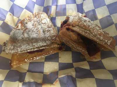 High On Art & Coffee