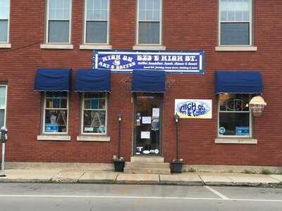 High On Art & Coffee