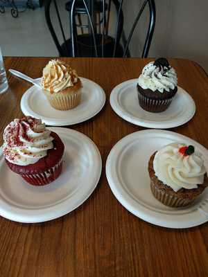 Sugar Rush Cupcakery