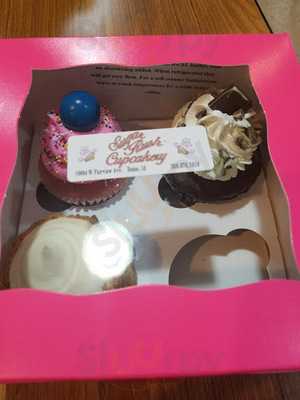 Sugar Rush Cupcakery
