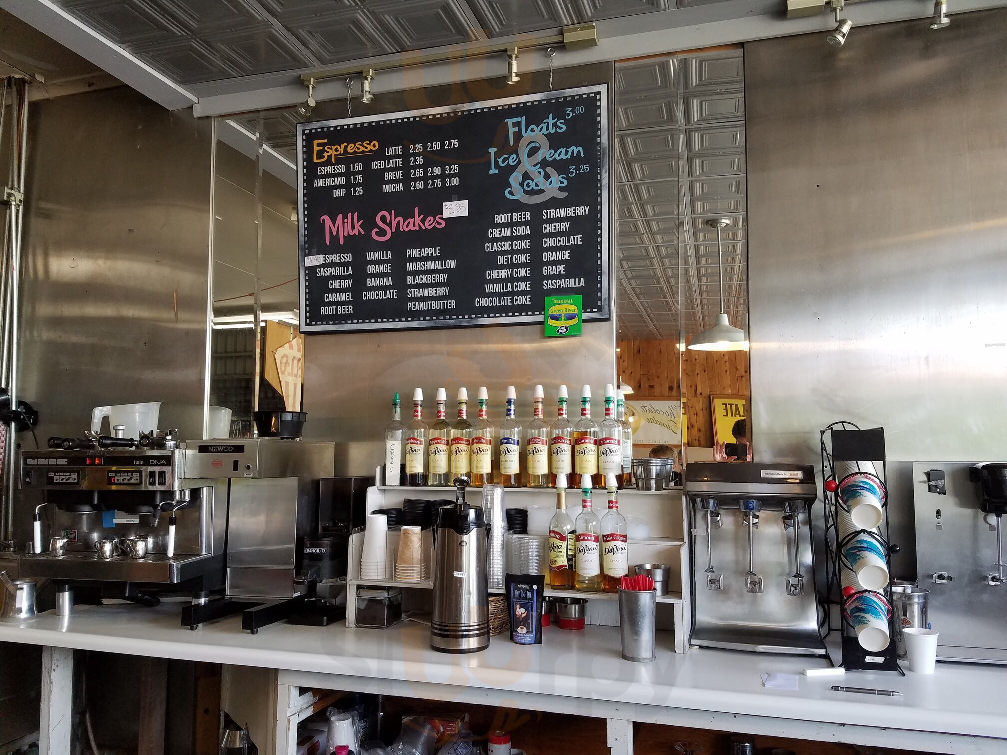 Don Ruston Market And Deli