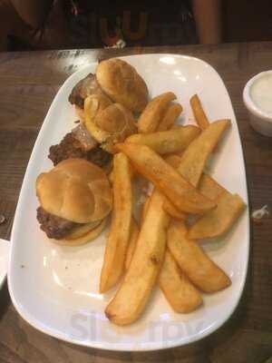 Irish 31 Pub House & Eatery