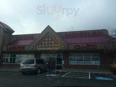 Moon's Mongolian Grill