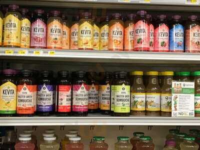 Howard's Market & Deli