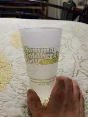 Momma Goldberg's Deli