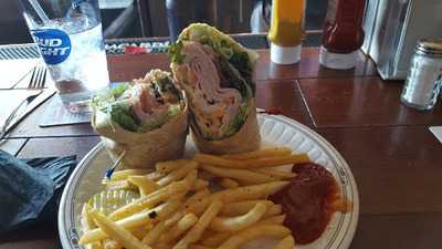 Jingles Coliseum Bar