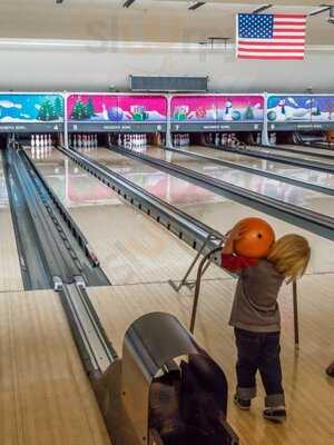 Madsen's Bowling & Billiards