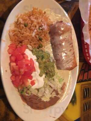 Pelanchos Mexican Grill