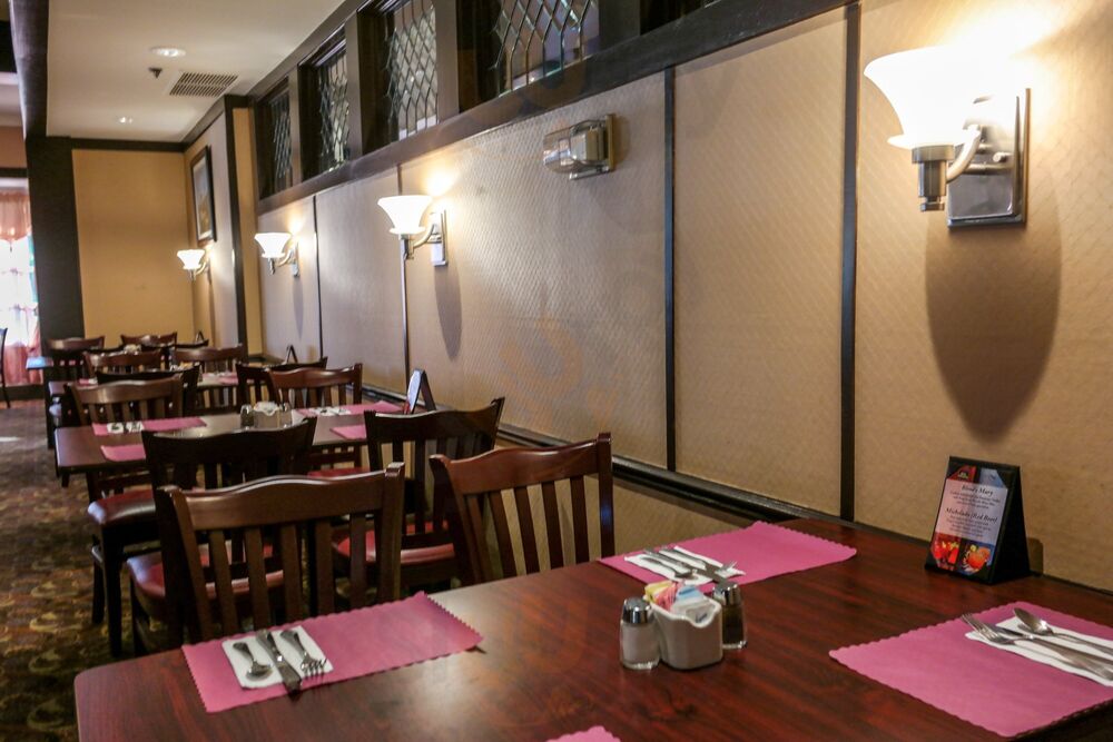 Plaza Court Restaurant