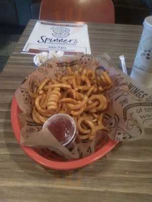 Spinners Pizza & Subs
