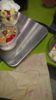 Menchie's Frozen Yogurt