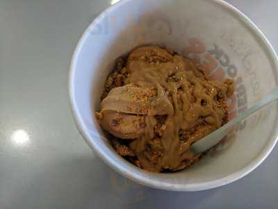 Menchie's Frozen Yogurt