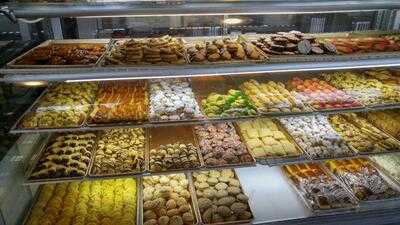 Natalie Pastry & Cake