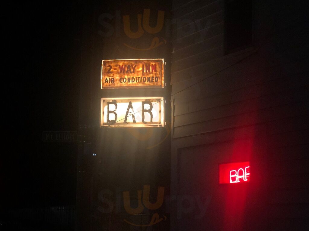 Two Way Inn