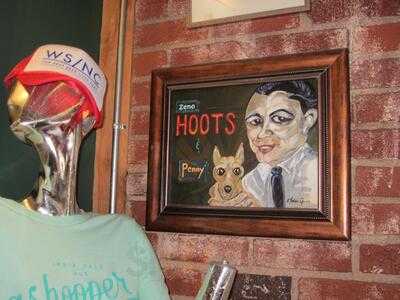 Hoot's Roller Bar And Beer Company