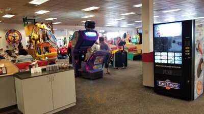 Chuck E. Cheese