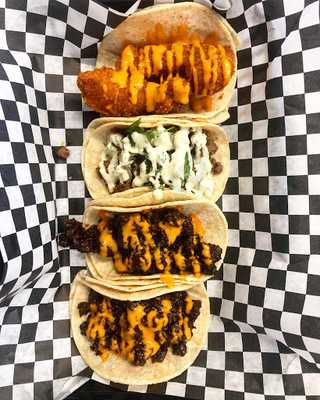 Tux & Chucks Street Food