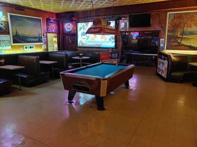 Plaza Tavern And Grill