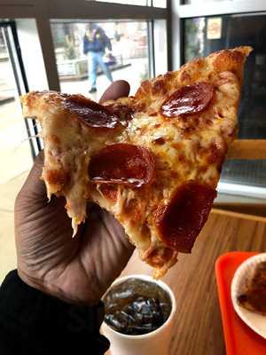 Slices Pizza