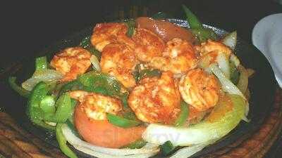 Los Aguacates Mexican Grill