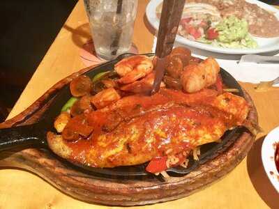 Los Aguacates Mexican Grill