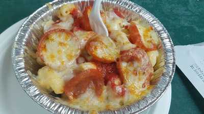 Sweet Lorraine's Fabulous Mac N' Cheez!