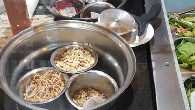 Sweet Lorraine's Fabulous Mac N' Cheez!