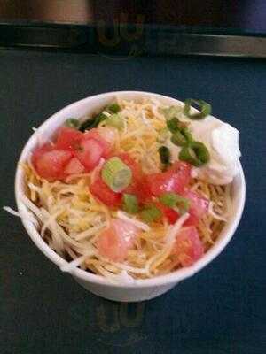 Petro's Chili & Chips