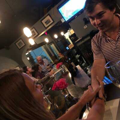 Pat's Wine Bar & Grill