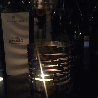 Pat's Wine Bar & Grill