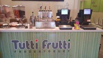 Tutti Frutti Frozen Yogurt