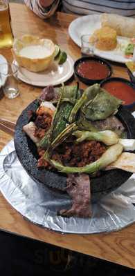 Compadres Mex Mex Grill