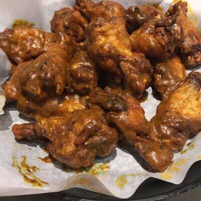 Buffalo Wild Wings Grill & Bar