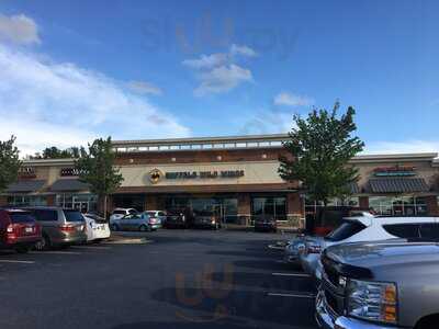 Buffalo Wild Wings Grill & Bar