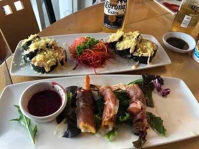 Willie's Sushi Bar & Bistro