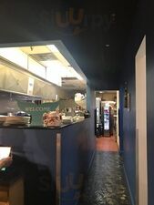Willie's Sushi Bar & Bistro