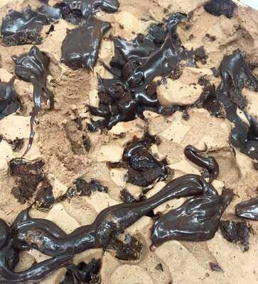 Pieces Of Treats Ice Cream Parlor And Bakery Cafe