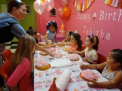 Pieces Of Treats Ice Cream Parlor And Bakery Cafe