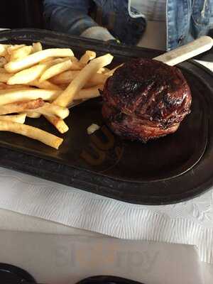 Kavanaugh's Esquire Club