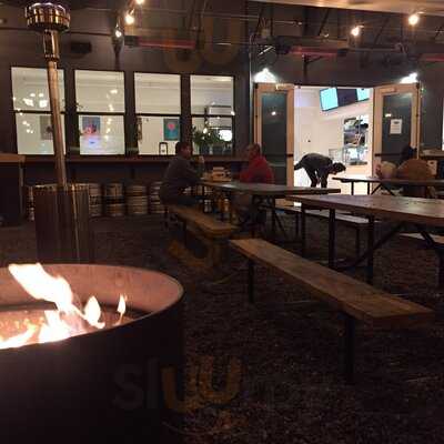 Arthur Mac's Tap & Snack