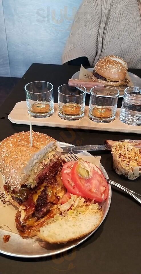 Stack 571 Burger & Whiskey Bar