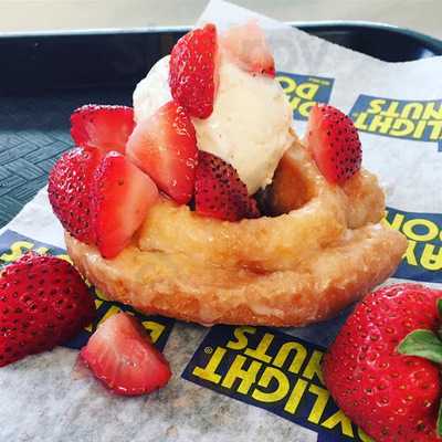 Yb's Daylight Donuts