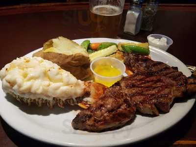 Grand Oaks Restaurant