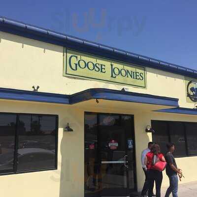 Goose Loonies Tavern & Grill