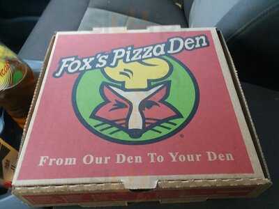 Fox's Pizza Den