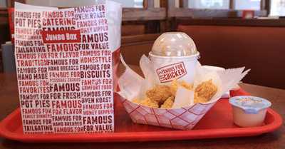 Lee's Famous Recipe Chicken